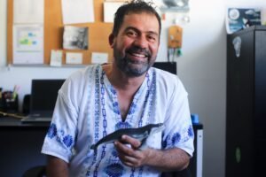 Realizan-universitarios-expedicion-y-monitoreo-de-mamiferos-marinos_Christian