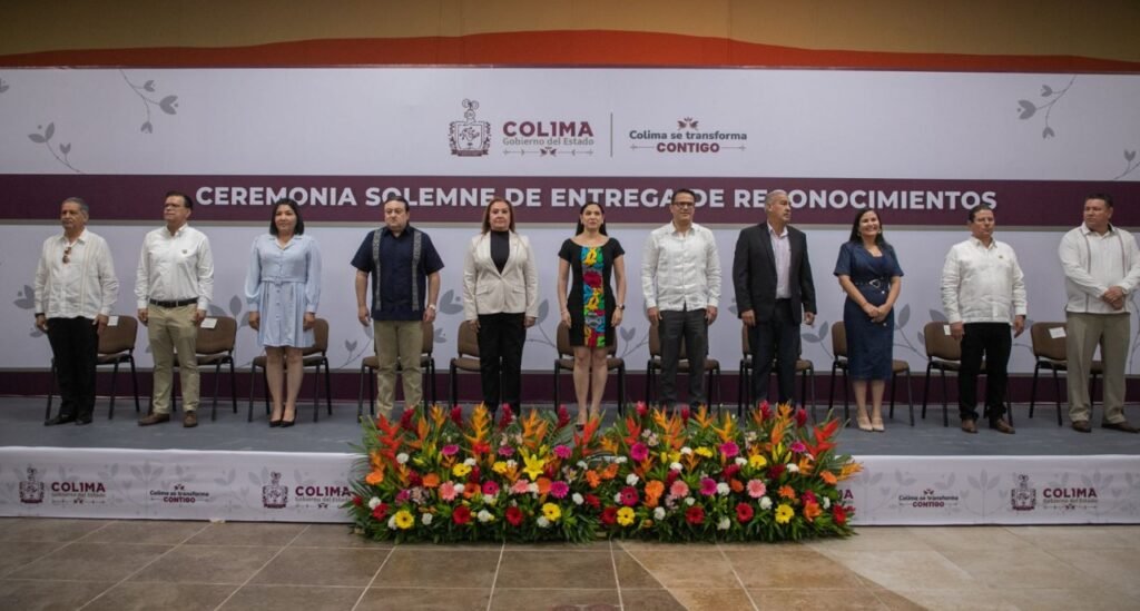 ENTREGA DE RECONOCIMIENTOS