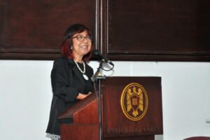 Organización de datos, fundamental para investigación_Lourdes Feria_a