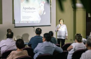 Presentan libro Apodario en el MUAP