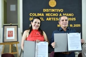 Unen esfuerzos UdeC y la CANACO para apoyar a artesanos locales_c