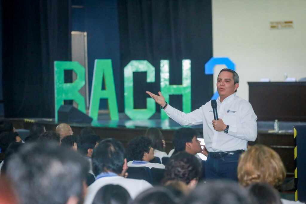 Conferencia del Rector en el marco del 60 aniversario del Bach. 2