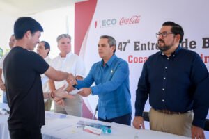 Entrega 47 de becas Coca Cola Colima_e