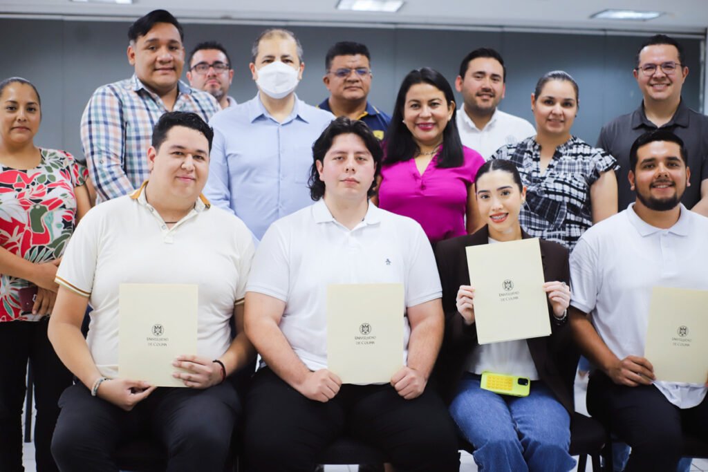 Estudiantes de Comercio Exterior realizan prácticas profesionales en Chile_a