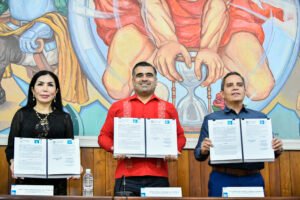 Firman convenio UdeC y Ayto de Colima para favorecer emprendimiento local