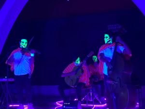 Realiza concierto Fandango Neón, en el Fernando del Paso_a