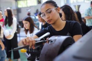 Realizan primera sesión de mentoría grupal para jóvenes en áreas STEM_a