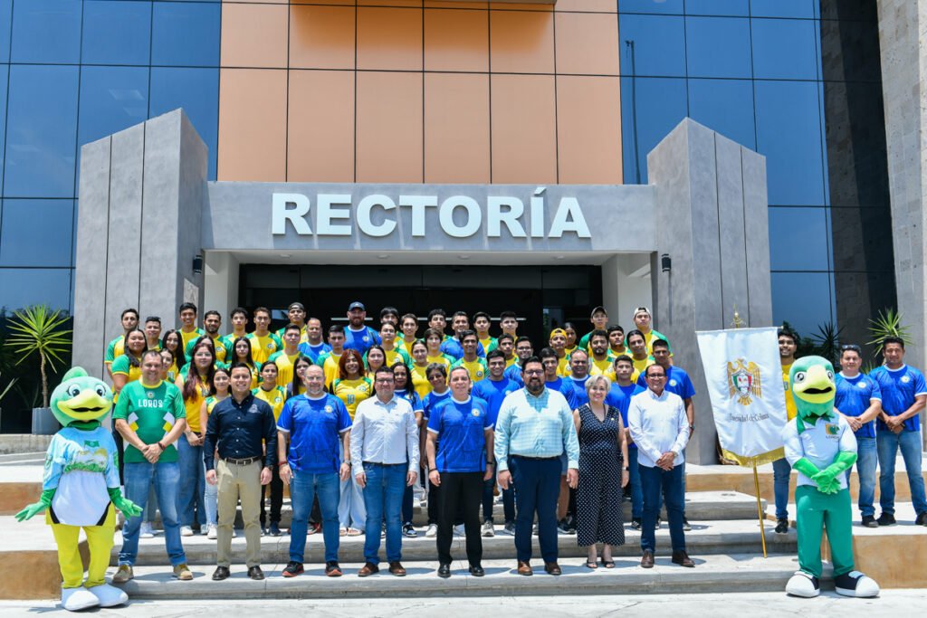 Abanderan delegación UdeC que irá a campeonatos nacionales 2025