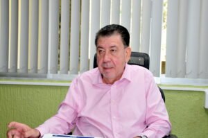 Abiertas, convocatorias para concursos de conocimiento en prepas_Martín