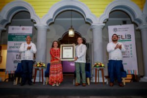 Lucina Jiménez, Maestra Universitaria Distinguida por la UdeC_b