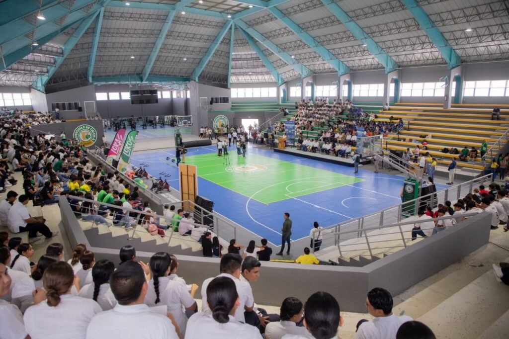 POLIDEPORTIVO MANZANILLO