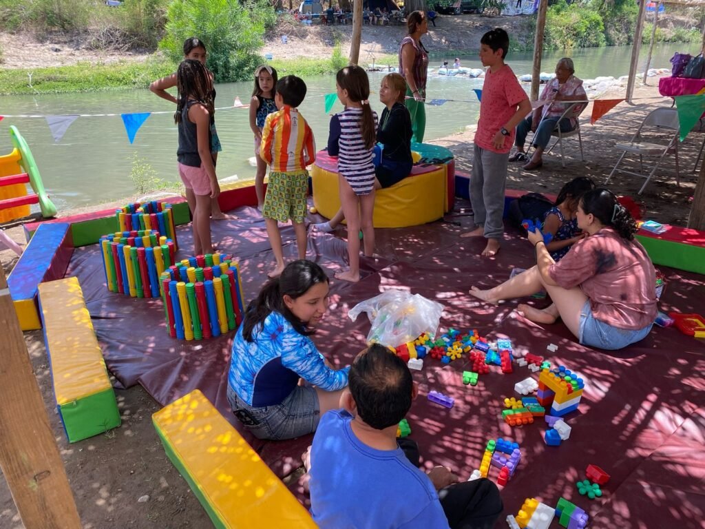 Participan estudiantes UdeC en proyecto Río Incuyente_e