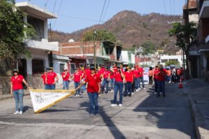 Se suma UdeC a desfile por Día del Trabajo, en Manzanillo_c