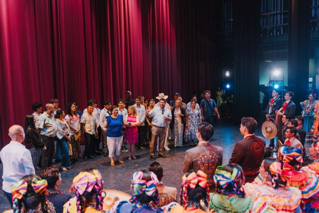 Almas Mexicanas conocen trabajo del Ballet Folklórico_a