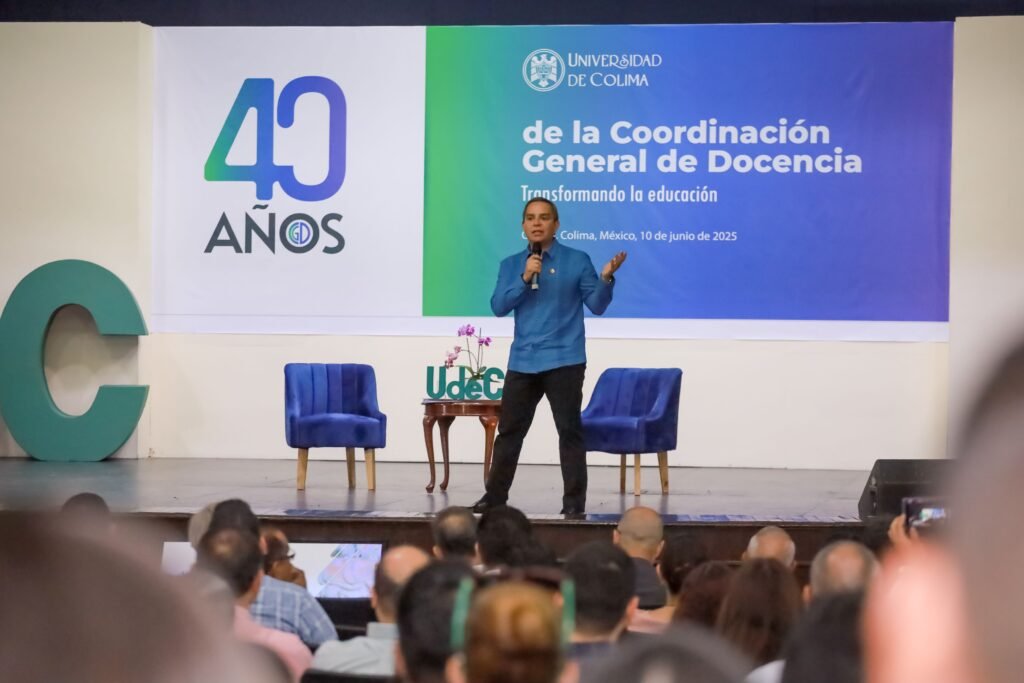 Con conferencia del rector, cierran festejos por 40 años de Docencia