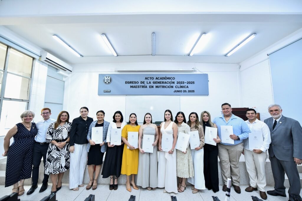 Egresa primera generación de la Maestría en Nutrición Clínica