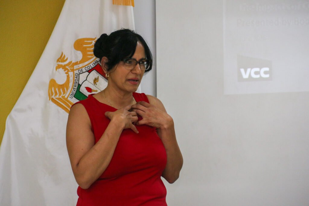 Estancia en la Facultad de Turismo de la Mtra. Bobbi Mand, de Canadá_Bobbi