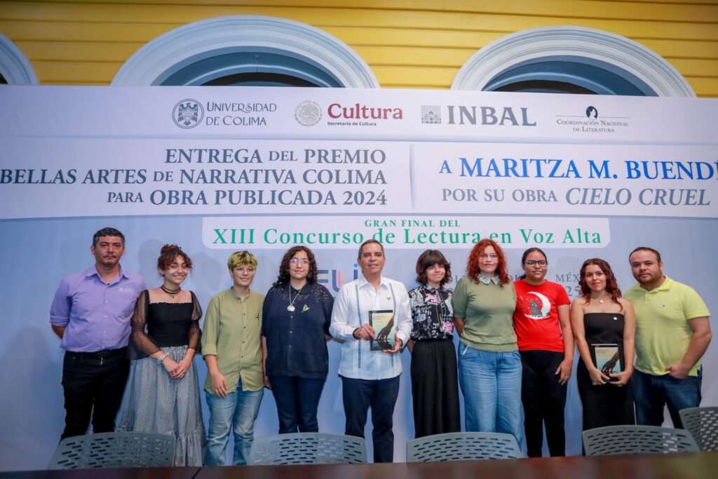 Estudiantes realizan animación con obra ganadora del Premio Narrativa Colima_c