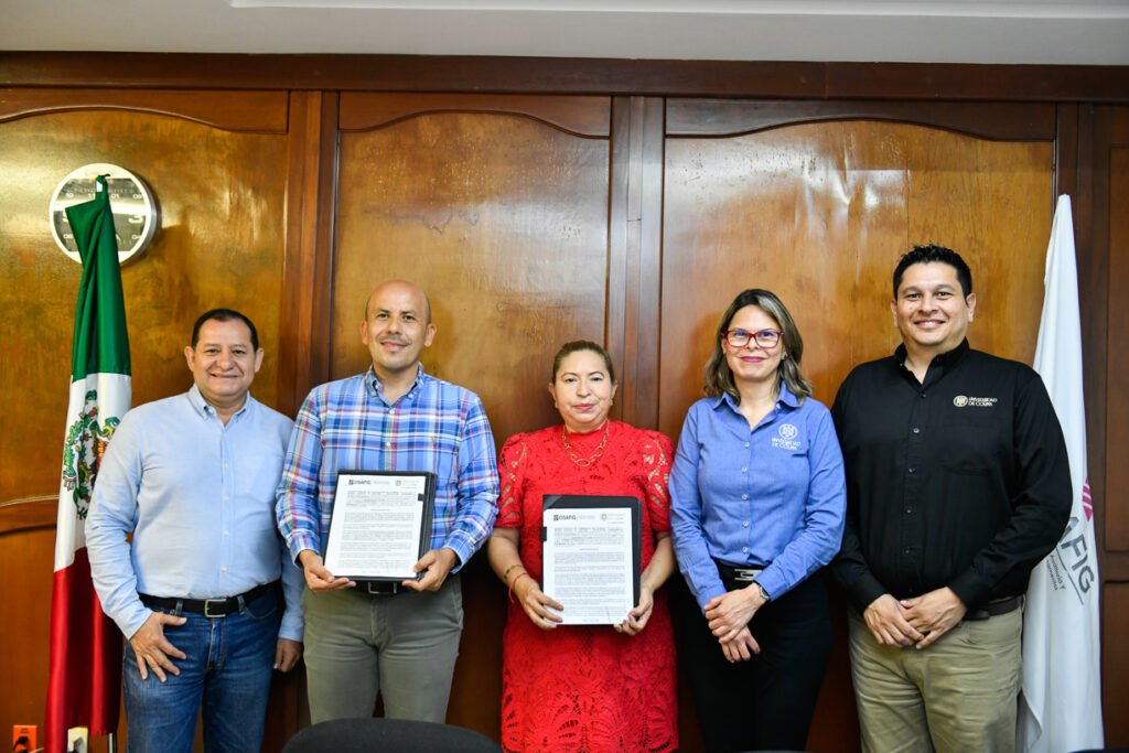 Firma de convenio UdeC-OSAFIG