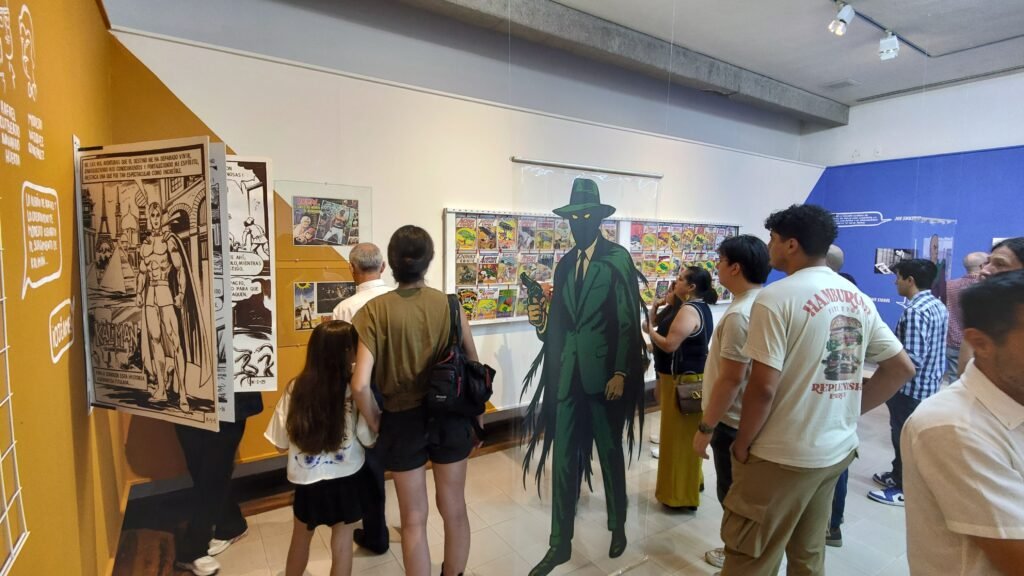 Inauguran expo De capa y turbante_b