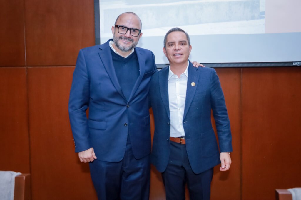 Inauguran la LXVI Sesión Ordinaria de ANUIES_Ricardo Villanueva, Christian