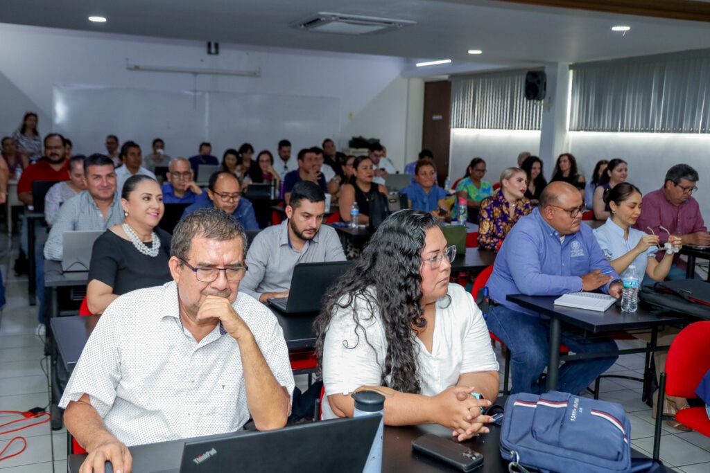 Talleres de evaluación SEAES en la UdeC_b