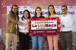 Tercera entrega de UniBecas, Manzanillo_e