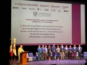 UdeC participa en Reunión Nacional sobre TIC, Currículum y Microcredenciales