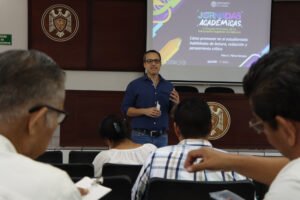 Aprenden docentes a desarrollar el pensamiento crítico en sus alumnos
