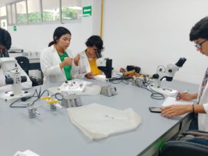Campus Tecomán impulsa vocaciones científicas con la Semana de las Ciencias_c