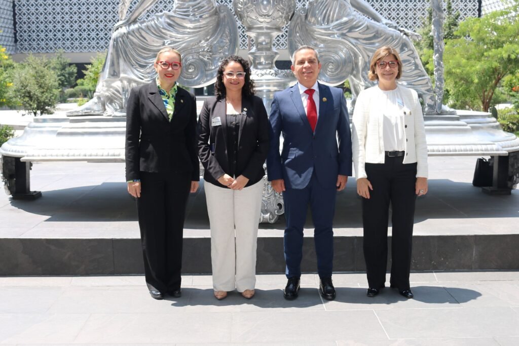 Entrega de los Estados Finacieros Auditados e Informes de los Avances Académicos_b