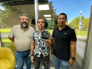 Estudiantes de la FIME construyen satélite CubeSat