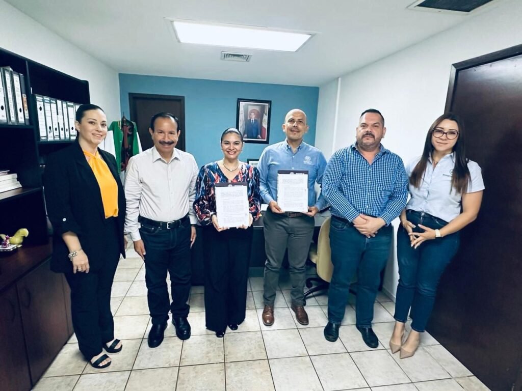 Firman convenio UdeC y el Instituto de las Mujeres para el Municipio de Colima_a