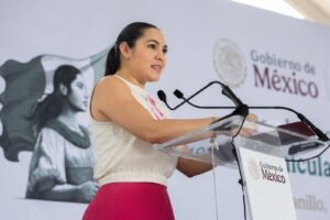 INDIRA BANDERAZO