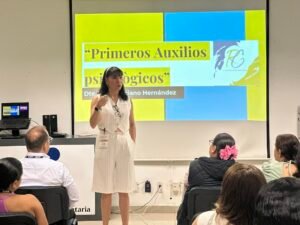 Universitaria capacita al SAT en Primeros Auxilios Psicológicos_a