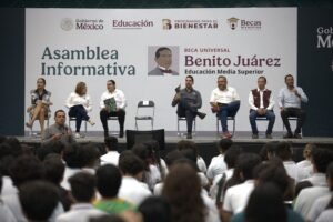 Asambleas informativas sobre beca Benito Juárez_La Villa_b