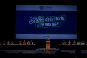 Celebran 85 años de la Universidad de Colima_b