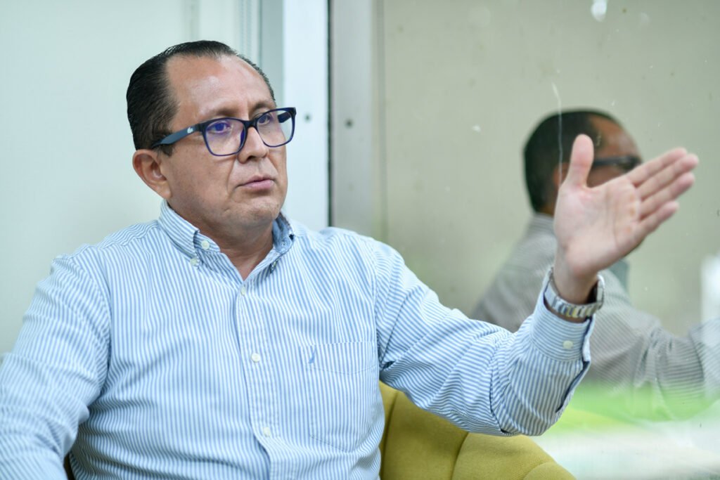 Conferencia internacional sobre Ética, Paz y Medio ambiente, en UdeC_Mario_b
