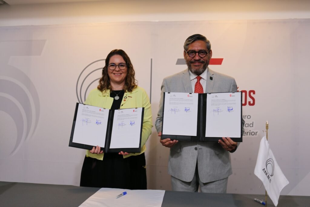 Convenio entre universidades de México y de Brasil_Beatriz, Placencia