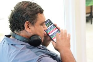 Desarrollan proyecto para que personas ciegas utilicen transporte público