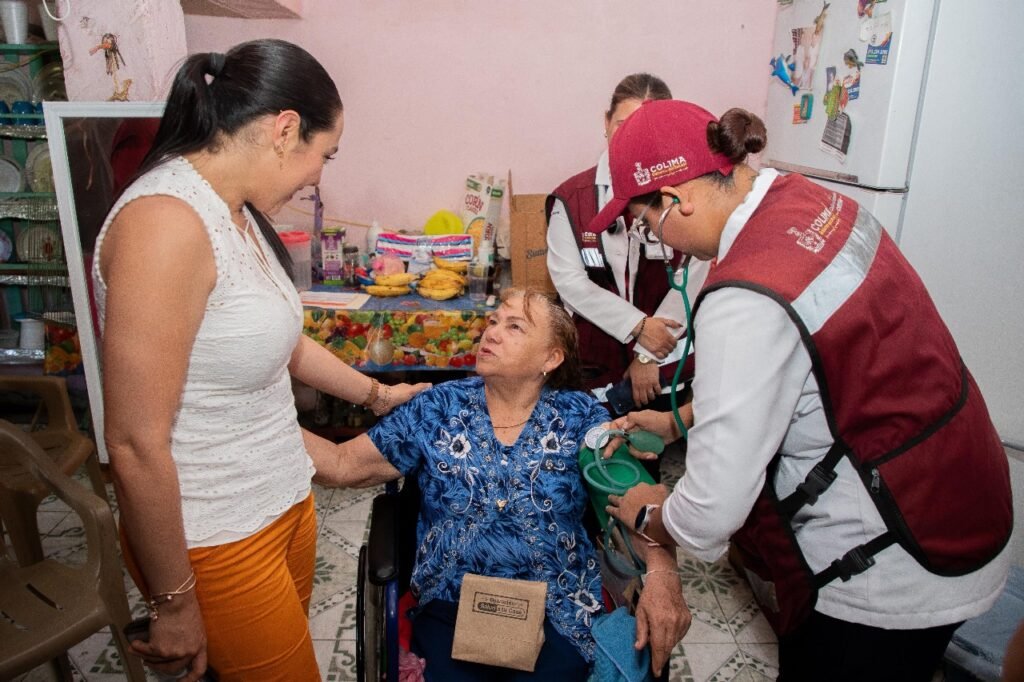 INDIRA VIZCAINO VISITA SALUD