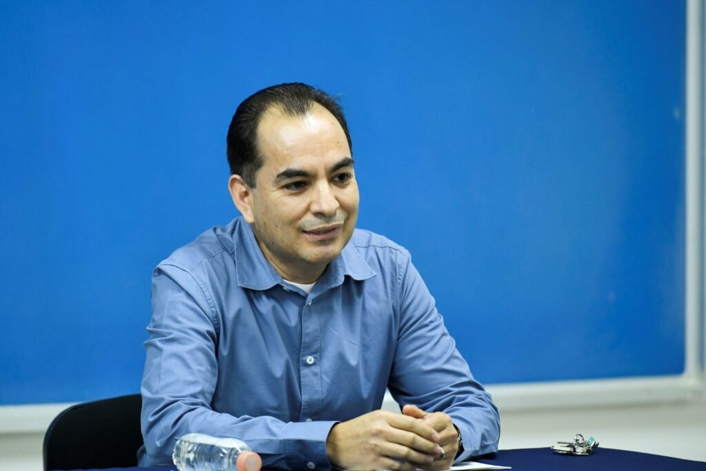 Luis Garza, nuevo director de la Facultad de Ciencias