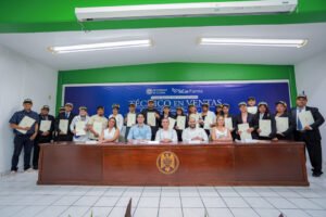 UdeC y Sicar Farms, primera generación de Técnicos en Ventas_Grupo