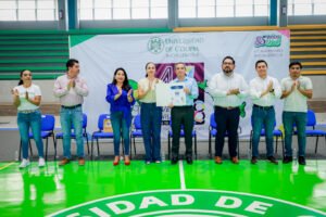 Comparte rector competencias para un liderazgo que transforma_e