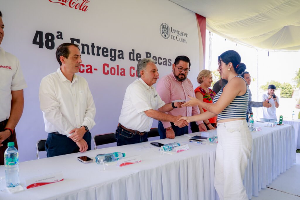 En edición 48, Becas Coca Cola benefician a 200 estudiantes_d