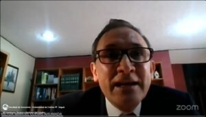 Explican cómo devaluación del peso afecta exportaciones mexicanas_b