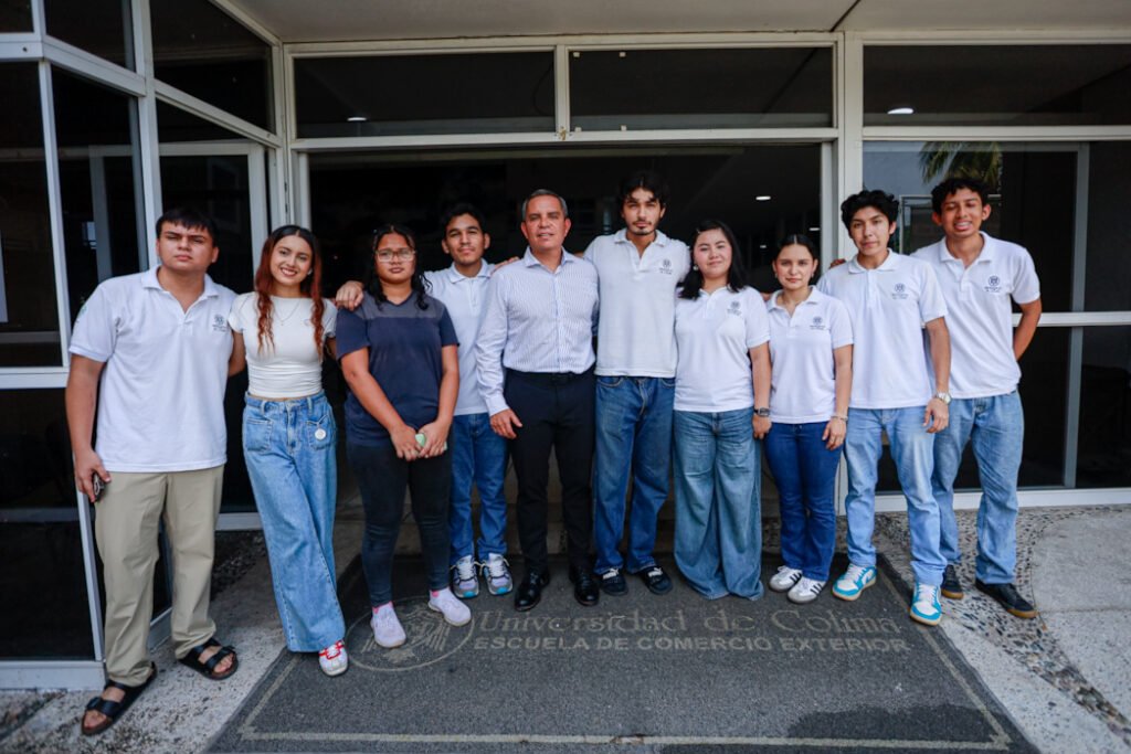 Presentan programa UniBeca, ahora en campus Valle Las Garzas_d