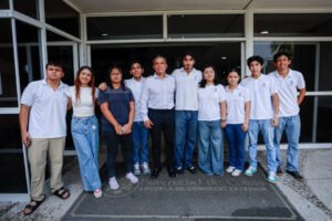 Presentan programa UniBeca, ahora en campus Valle Las Garzas_d
