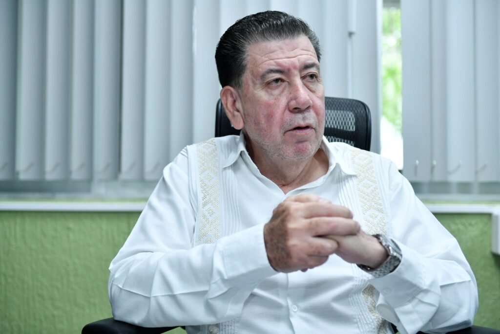Reeligen a Martín Robles en Red de Educación Media Superior_rco-anuies_b