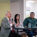 Sergio Chapela presenta su poemario Espuma de mar, en el MUAP